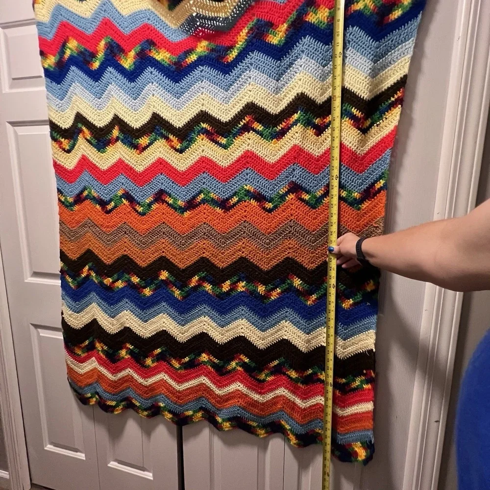 Vintage Chevron Zig Zag Handmade Crochet Afghan Blanket Throw Retro 41 X 56